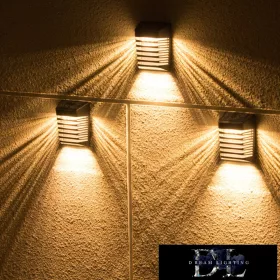   Lampă solară de perete UNIVERSO 5V 0,3w 30lm 3000k IP65 negru 120x120x90mm